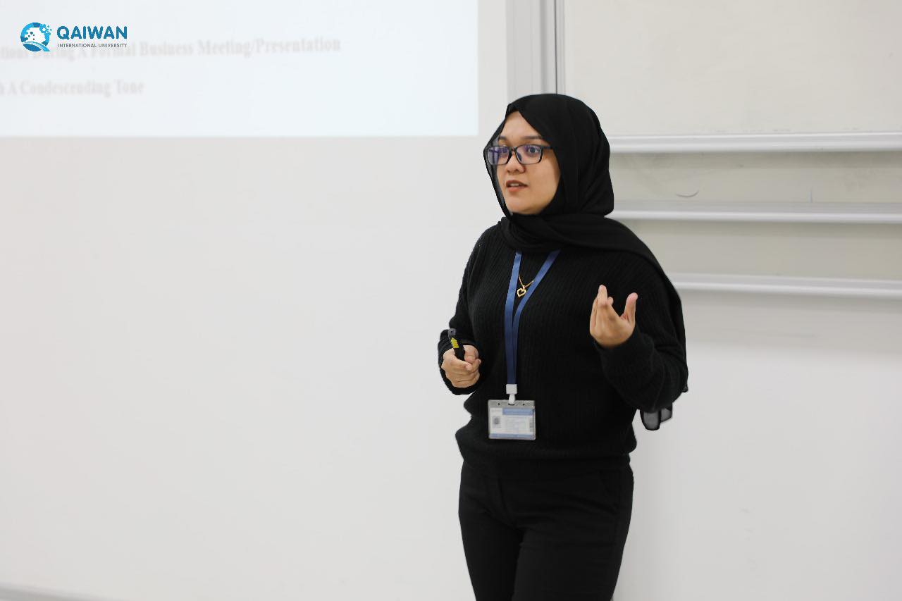 Dr. Wan Aida Ishak delivered a seminar focusing on her expertise in deviant workplace behavior